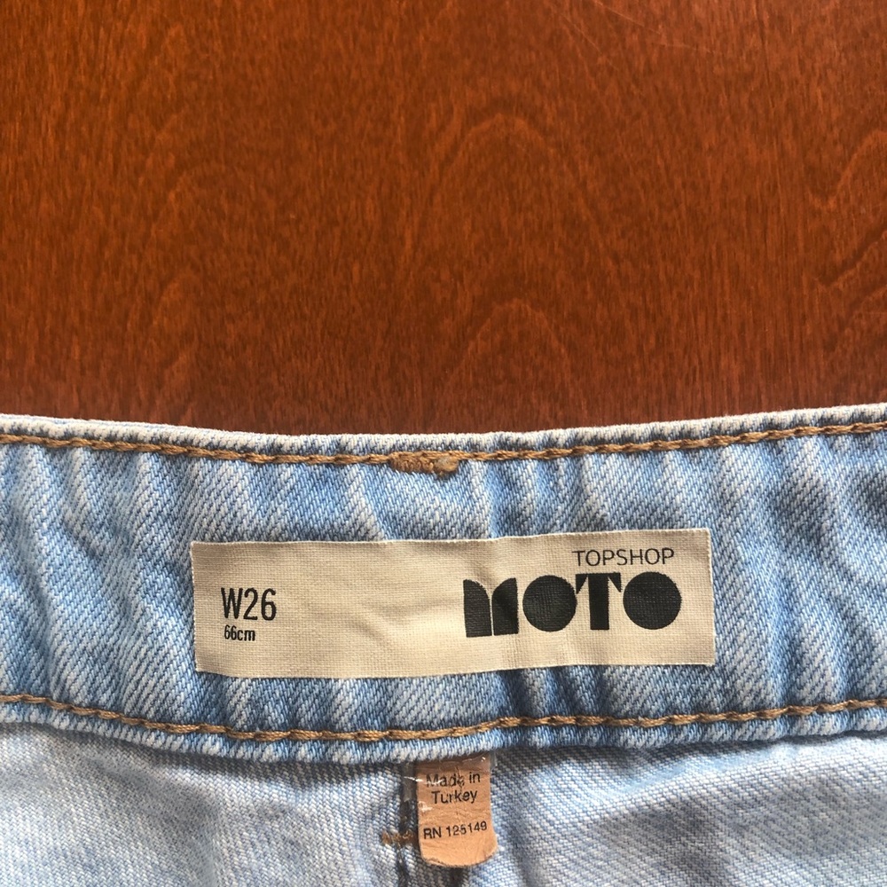 Top shop MOTO high waisted jean shorts - Picture 3 of 3